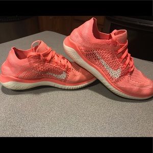 nike free rn flynit running